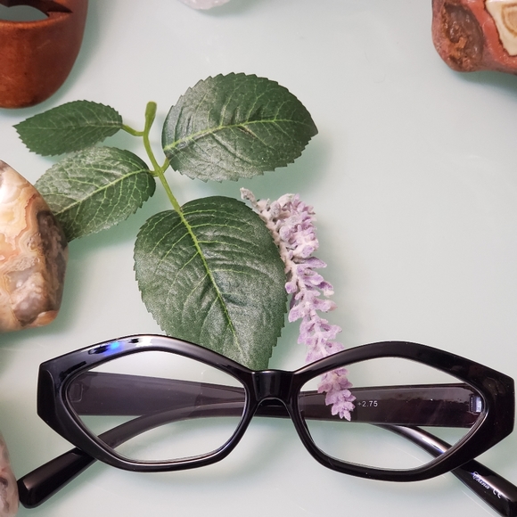 Angular Black Readers - Picture 2 of 5